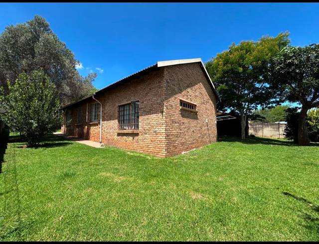 3 BEDROOM HOUSE FOR SALE IN HIGHVELD